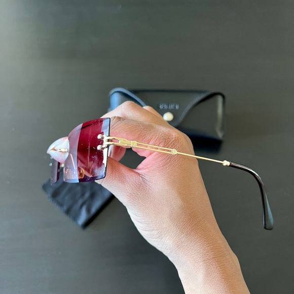 FREE WITH ADDITIONAL PURCHASE - SHEIN Two-Tone Sunglasses - Picture 4 of 4